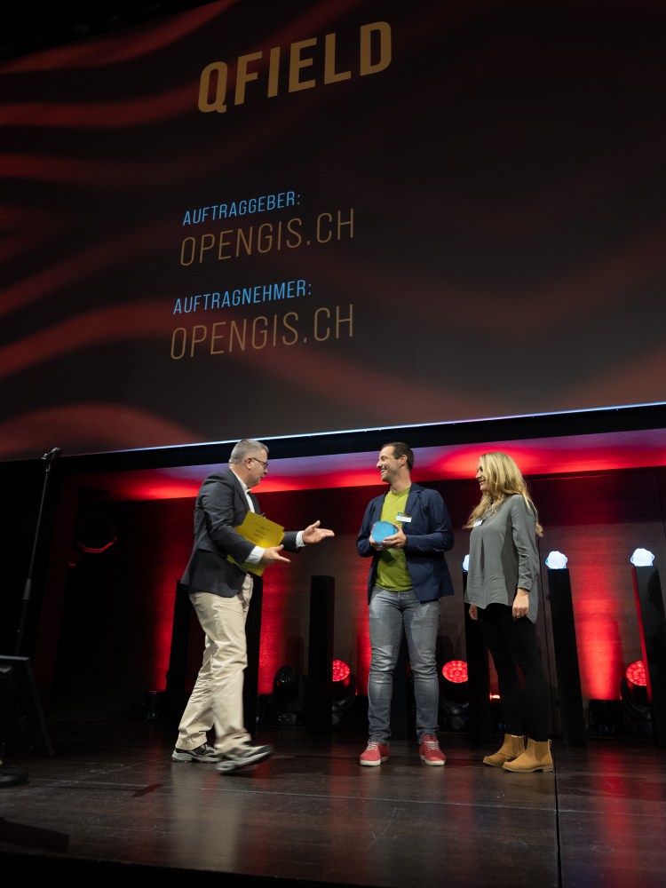 Michael Quade enterprise jury chair congratulates on the win